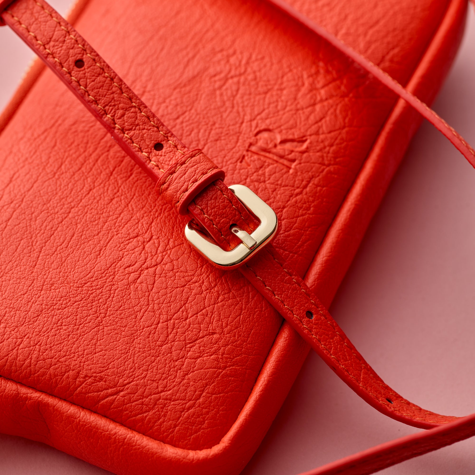 Flossy Single Compartment Cross Body Bag