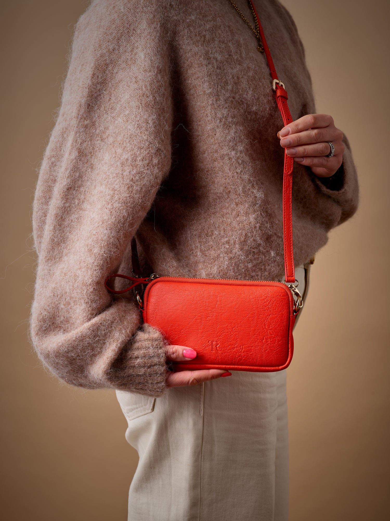 Flossy Single Compartment Cross Body Bag